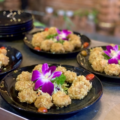 Chả cá thác lác chiên cốm