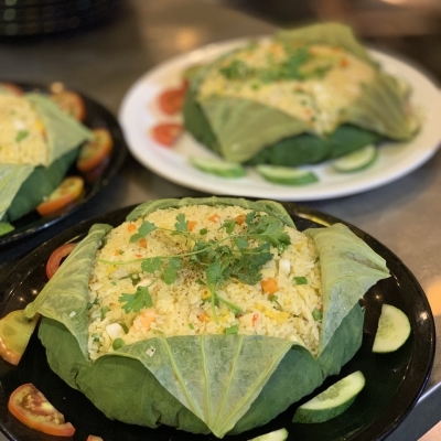 Cơm gói lá sen  