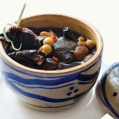 Súp gà tiềm thuốc bắc     