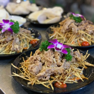Gỏi bò khoai môn