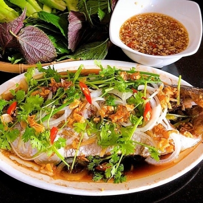 Cá chẽm hấp Hongkong