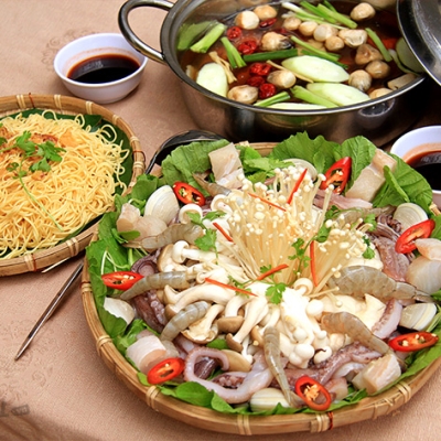 Lẩu nấm hải sản