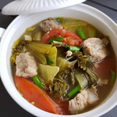 Lẩu sườn sụn cải chua 