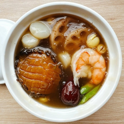 Súp hải sản bào ngư 