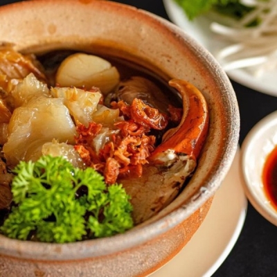 Súp bào ngư hải sản (bào ngư nguyên con)